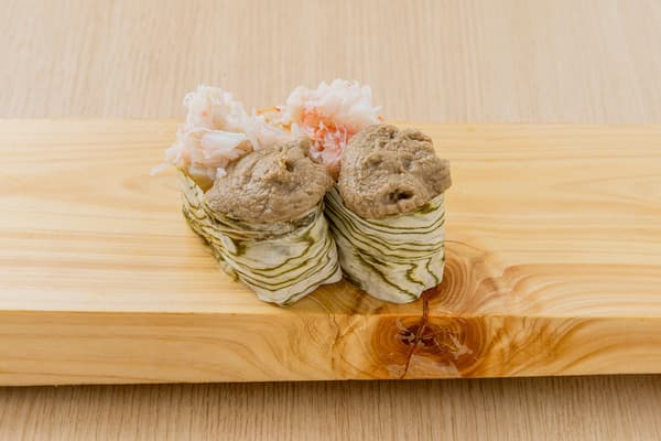 蟹肉蟹膏军舰