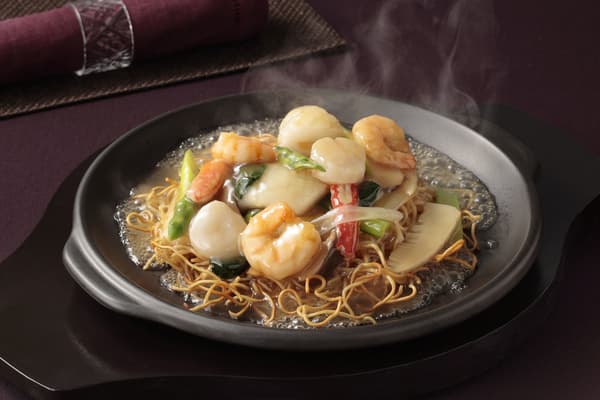 Seafood Yakisoba in Clay Pot