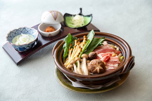 TOKYO X 與梅子藥膳火鍋
