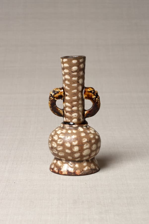 Amber-glazed twin-handled altar flower vase, Tsuboya ware (18.2 x 8.4 cm, 19th century)