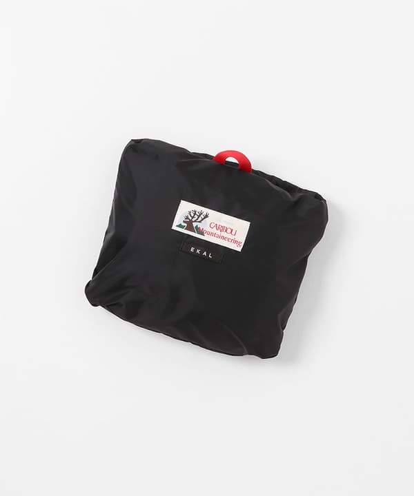 Lifestyle shot of bag in use