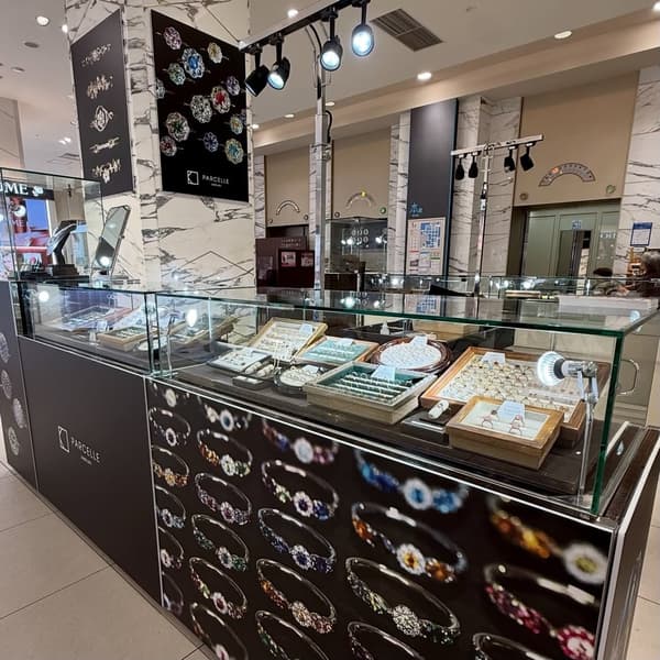 Tienda efímera de PARCELLE JEWELRY en Matsuzakaya Nagoya