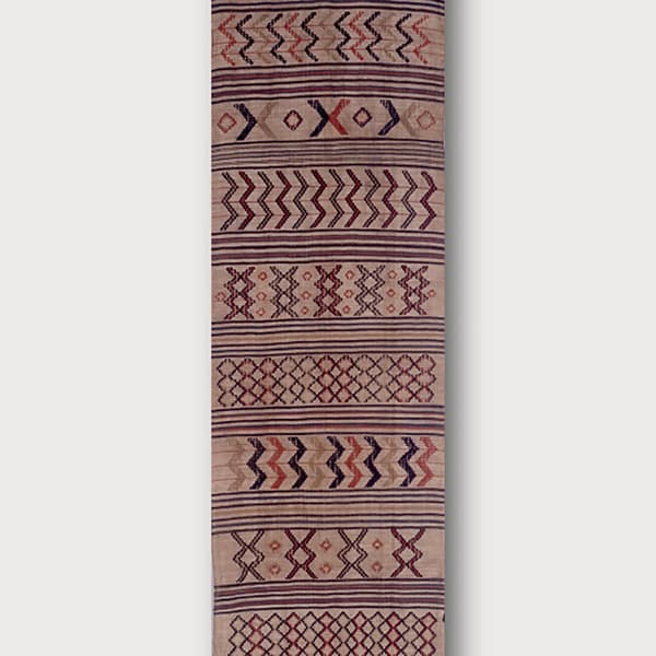 Bashofu (banana-fiber cloth) and cotton hand towel with floral pattern (82.0 x 24.0 cm, late 19th to early 20th century)