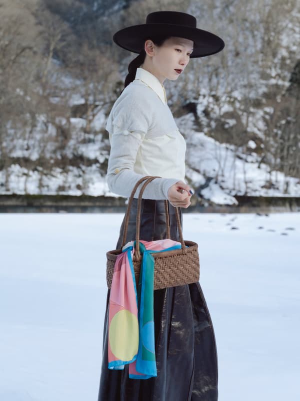 Mountain Grape Vine Craft Horizontal Basket / Long Handle, Inner Bag (mingle)