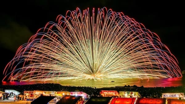 Kumano Grand Fireworks Festival — 3-shaku tama sea burst