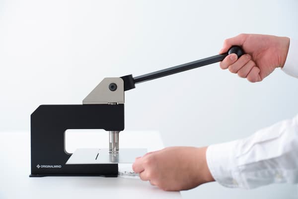 符合人体工程学的手柄设计