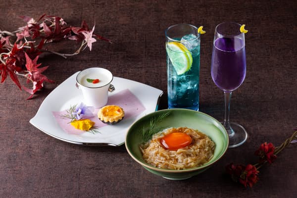 Moon-inspired dishes and drinks at restaurant Tengaiten