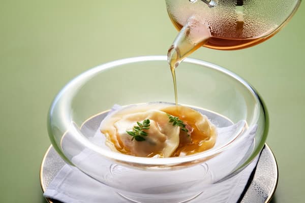 东京香格里拉大酒店 Piacere 餐厅