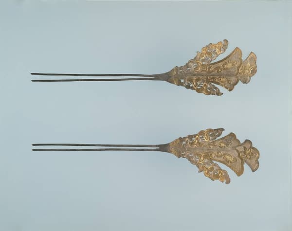 Gilt Silver Openwork Hairpin with Floral Design, Tang dynasty