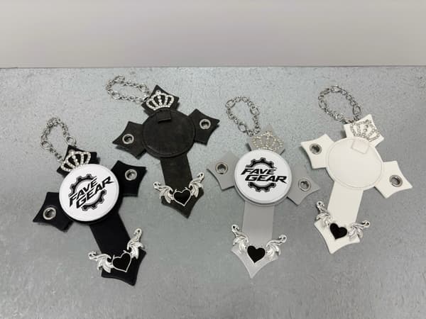 Cross Can Badge Holder
