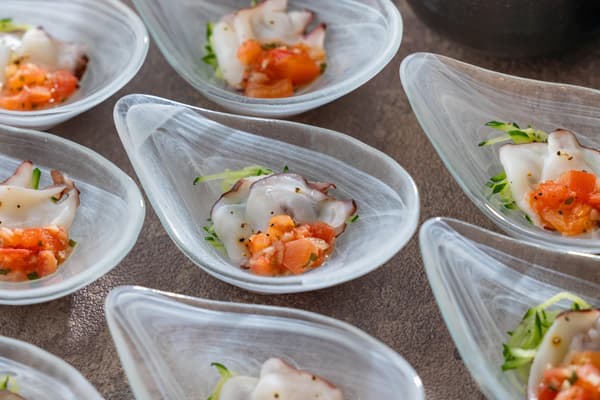 Hokkaido water octopus with Japanese-style cecca sauce (weekday lunch only)