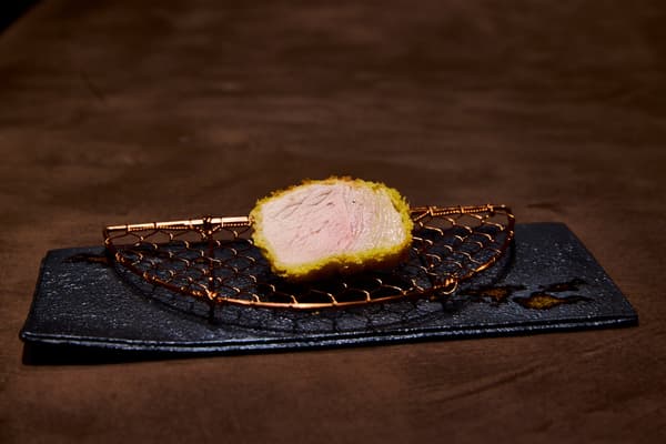 Katsu perut babi di Tokyo Tonkatsu Gavuu Harajuku