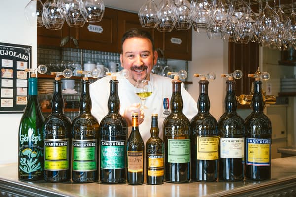 神乐坂的 Lugdunum Bouchon Lyonnais