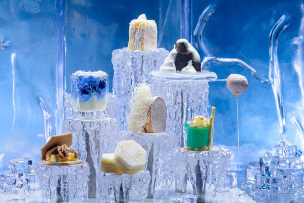 Original tea stand recreating an ice fall