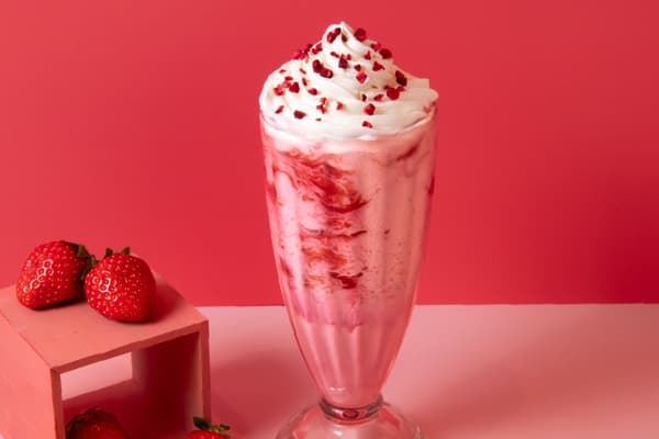 草莓覆盆子奶昔
