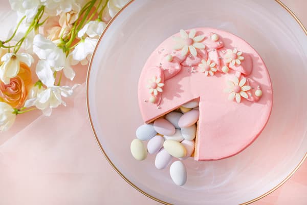 春季复活节惊喜蛋糕横截面