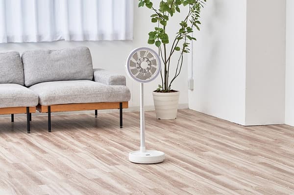 Cuatro niveles de velocidad y un modo de viento rítmico natural