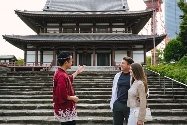 Templo Zojoji, una parada del Plan Premium de 120 minutos, que ofrece una visión más cercana de la historia y la cultura del Parque Shiba