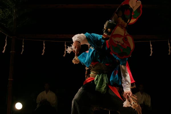 Selebaran pertunjukan khusus Hayachine Take Kagura di Silk Road Dance Hall