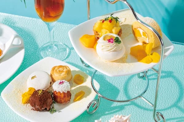 Mini sweets made with seasonal fruits at Maihama View Hotel by HULIC's afternoon tea