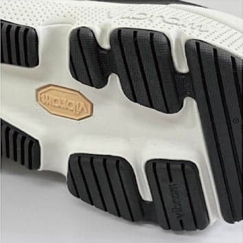 VIBRAM MEGAGRIP外底