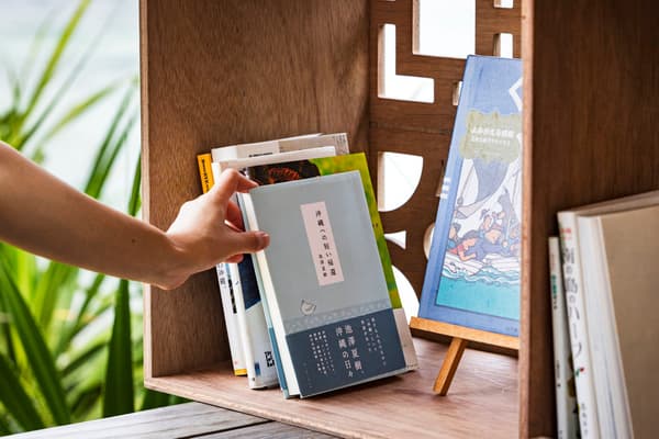 充滿個性的「Uchinānchū no Honbako」書架