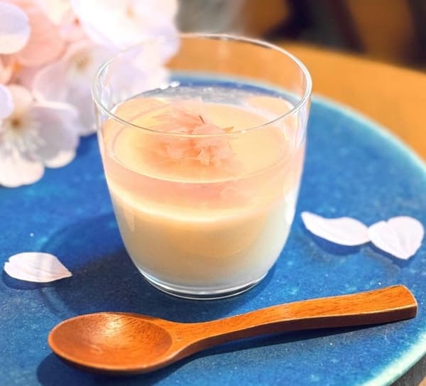 Funawa Imo to Sakura no Bavarois