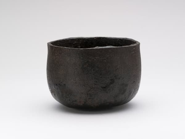 Mangkuk teh Raku hitam
