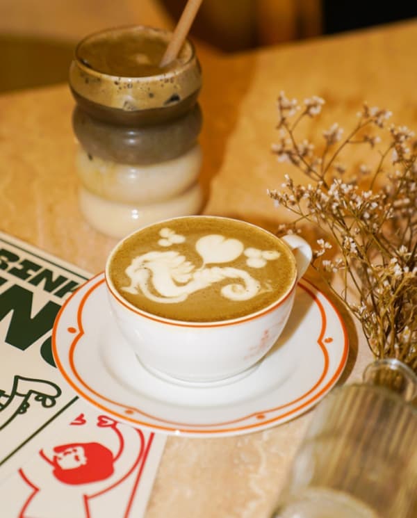 Maison Cha Cha的焙茶拿铁