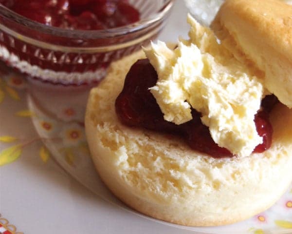 Assorted scones from ベノア