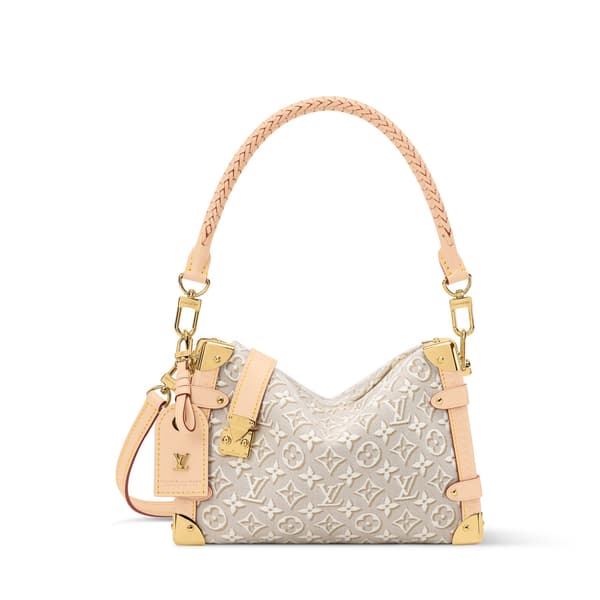 Louis Vuitton Side Trunk MM dalam kanvas jacquard Monogram Emblem