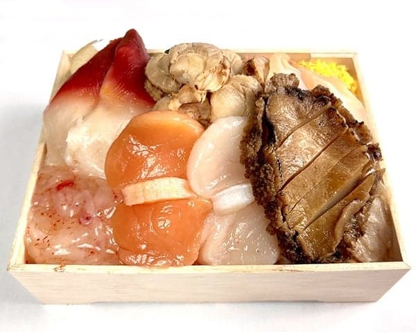 Northern shellfish bento from 椀屋