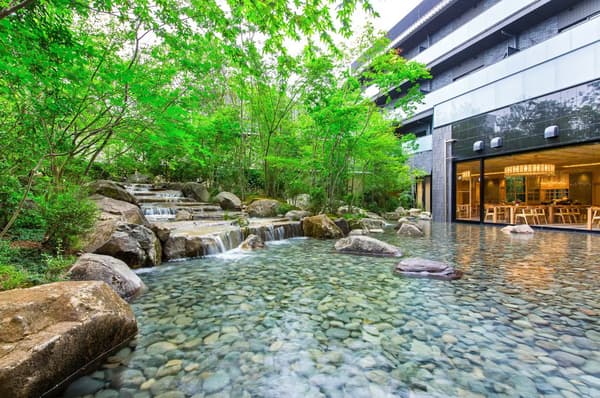 The mizuochi seen from inside the shop
