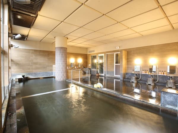 大型公共浴池