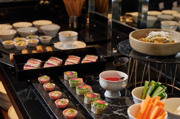 鸡尾酒时光自助餐（图片）