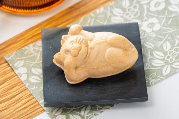 来自御菓子司 白桦的“多福最中”