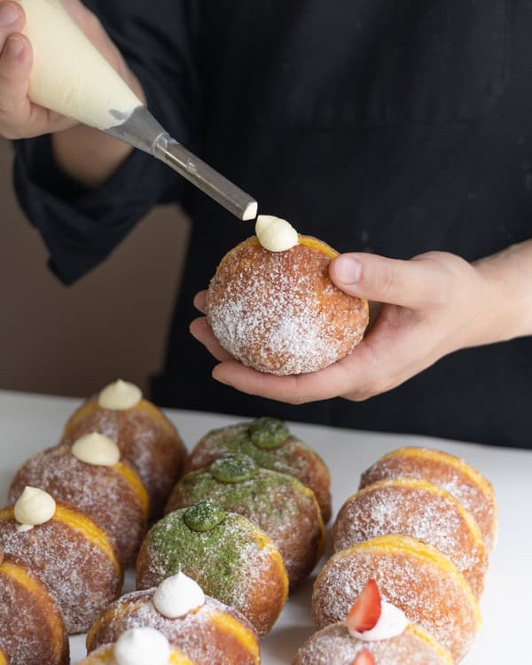 La tienda especializada en donas crudas UNI DONUTS llega al pueblo de Taiki