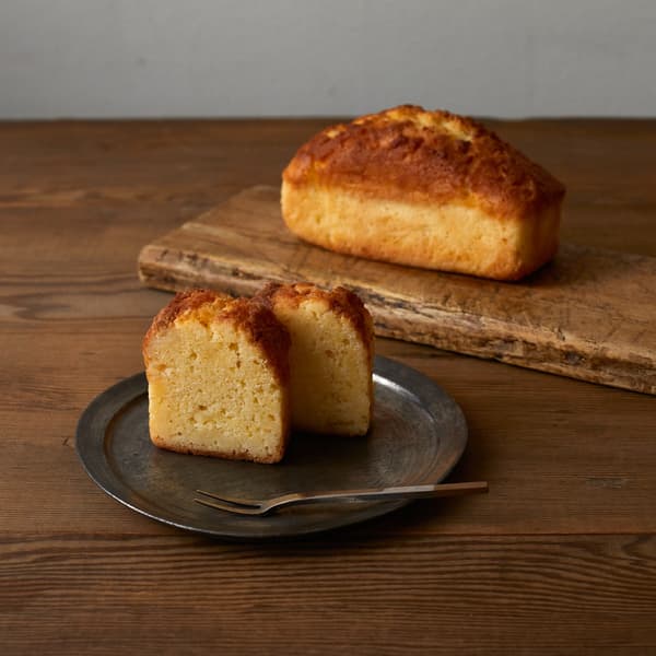 Bizcocho de mantequilla fermentada con vainilla