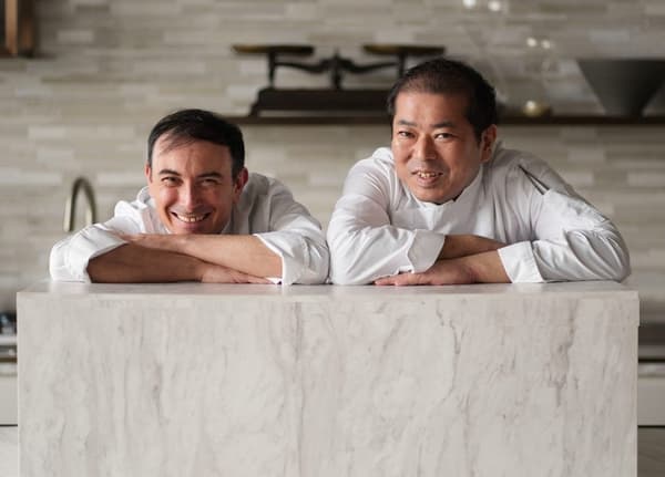 執行糕點主廚 Michele Abbatemarco(左)與行政副主廚久瀨健介(右)
