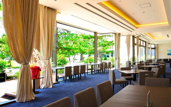 Lounge Sugar Beach at Shiraraso Grand Hotel