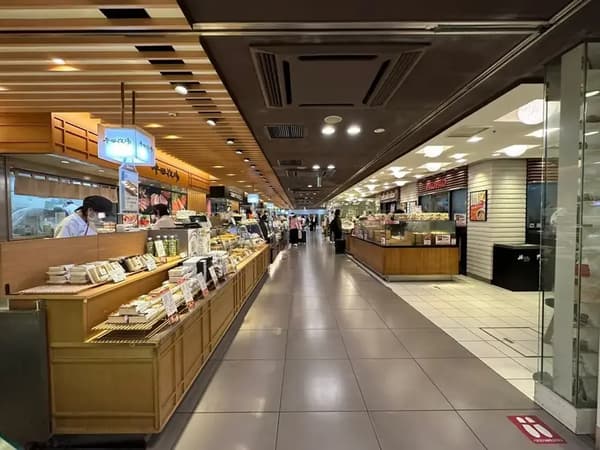 エキュート東京