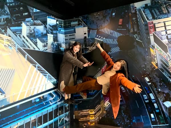 One corner of the Sky Gallery is a spot where you can enjoy these things