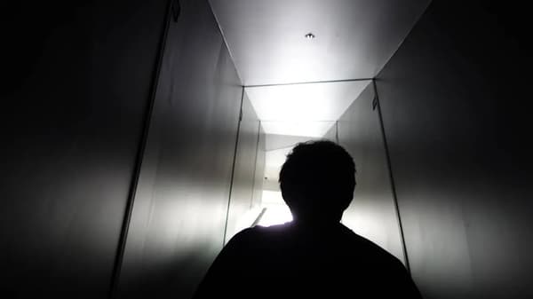 전망 공간의 빛이 들어옵니다