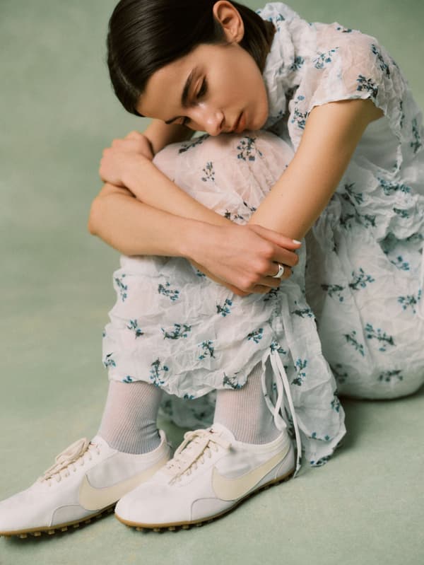 Nike Moon Shoe White by emmi