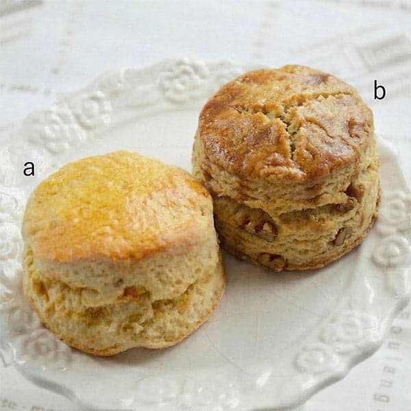 Three Tiers：三重奶油司康饼与手工软糖司康饼