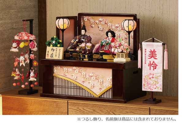 带金色边框格子的亲子收纳陈列