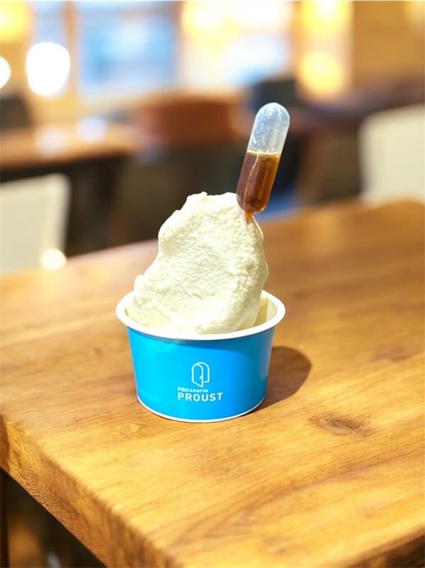 额外添加枫糖浆，滴管中装有 GAGNON 枫糖浆