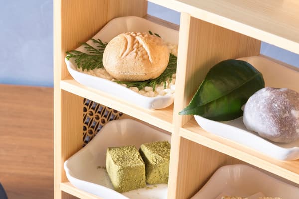 优雅的日式甜点，全部手工制作