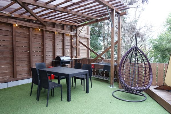 SUITE 場地（最多8人）