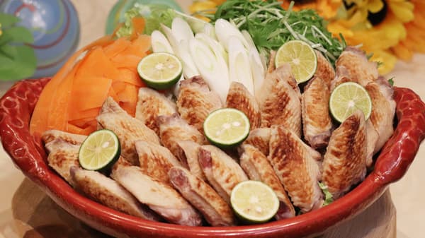 酸橘风味鸡翅火锅